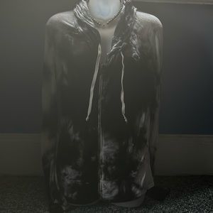 REDUCED!!Woman’s hoody tie dye  zipper blouse